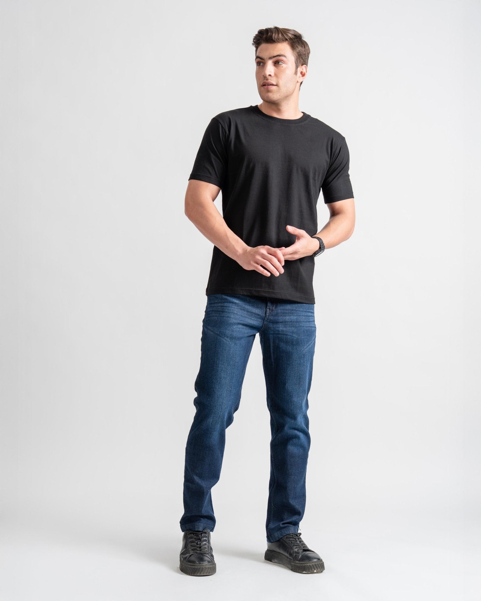 Solid black Regular Fit T-shirt