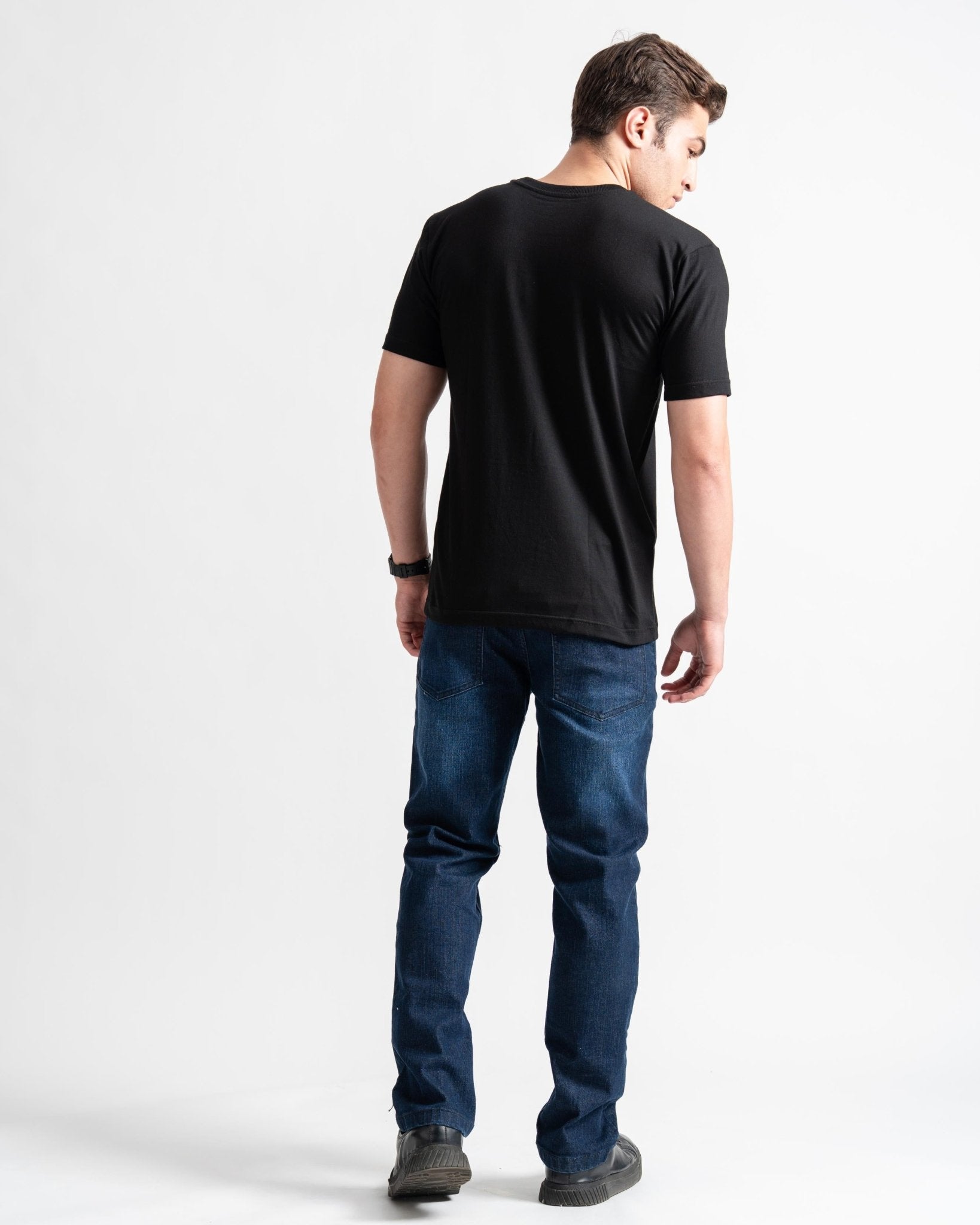 Solid black Regular Fit T-shirt