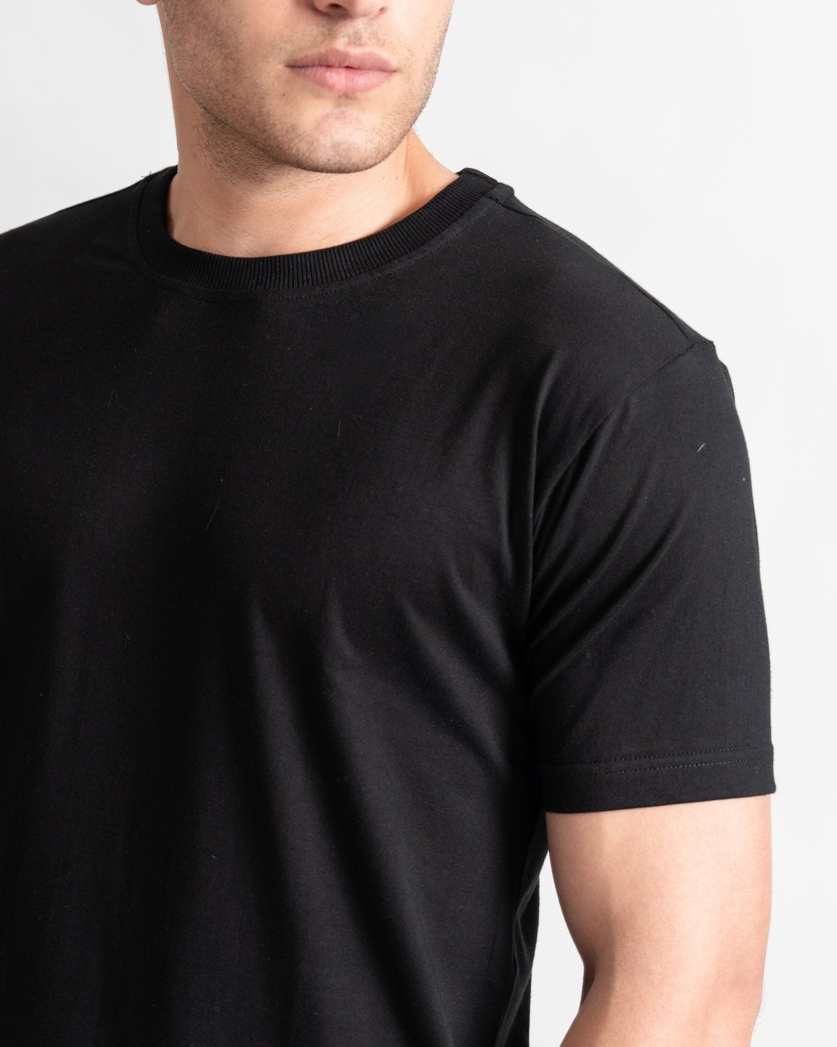 Solid black Regular Fit T-shirt
